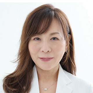 大倉 萬佐子 先生