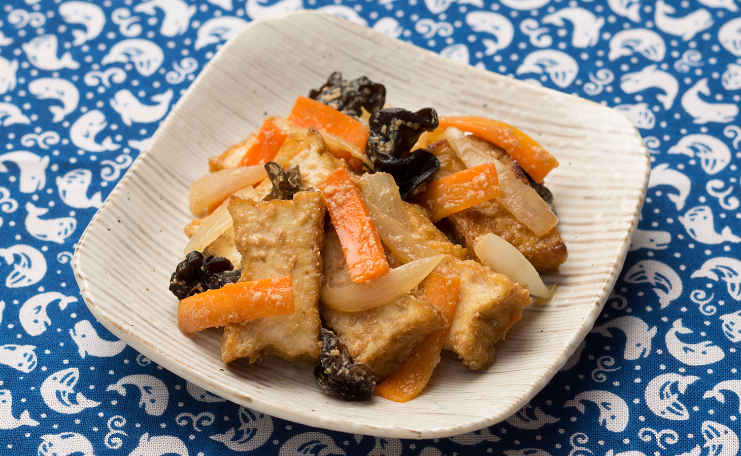 厚揚げを味噌で香ばしく炒めたおかず